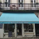 Town House, Rue Barbes 公寓