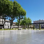Town House, Rue Barbes *