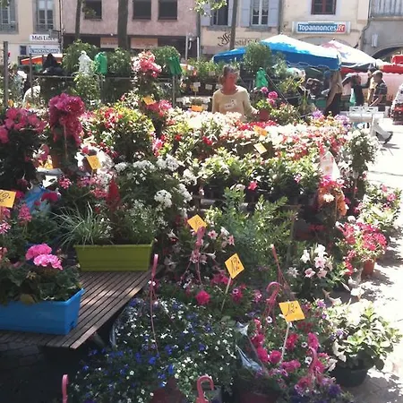 Town House, Rue Barbes