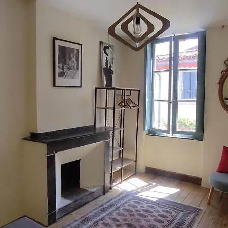 Lägenhet Town House, Rue Barbes *