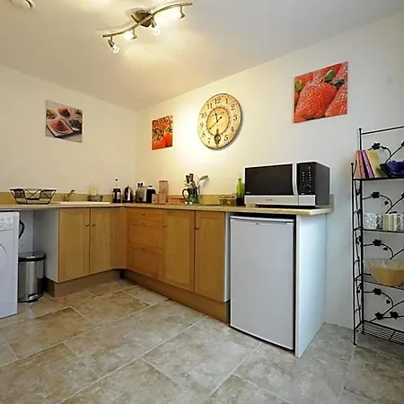 Town House, Rue Barbes Apartment