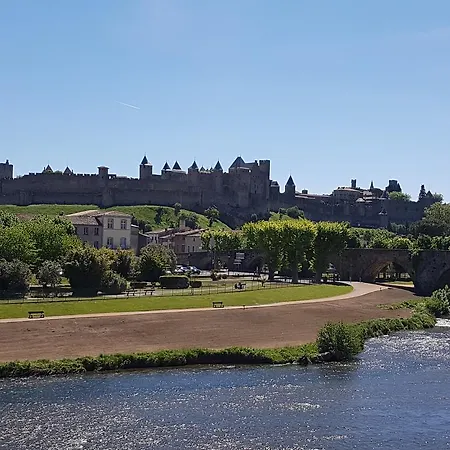 Town House, Rue Barbes * Carcassonne