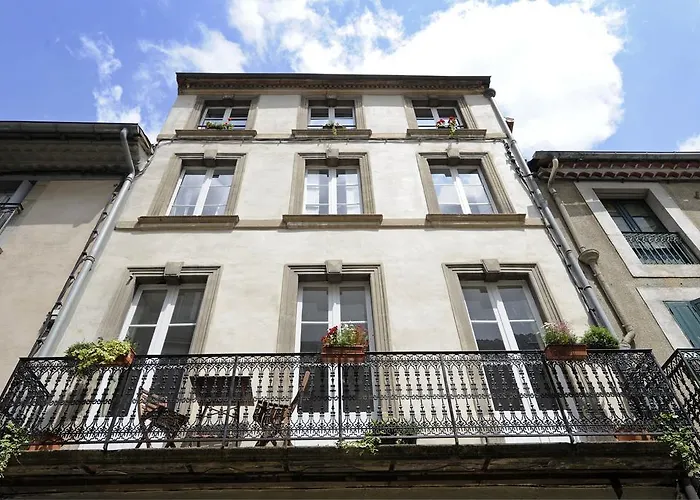 Town House, Rue Barbes Lägenhet *