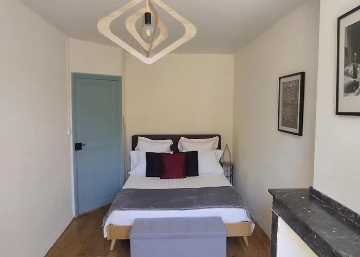 Apartament Town House, Rue Barbes *