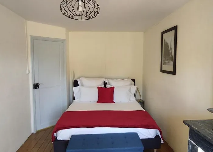 Town House, Rue Barbes Apartament *